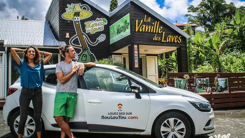 0-nouloutou-plantation-vanille-ste-rose