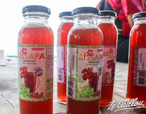 9-nouloutou-visite-trois-bassins-boisson-locale